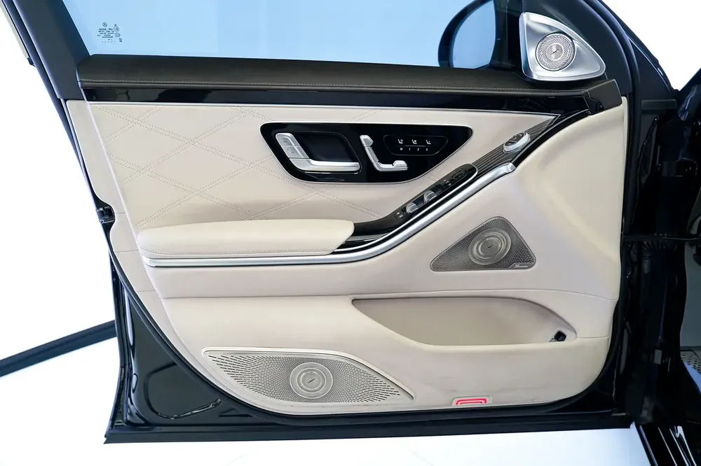 MAYBACH S680 | REAR ENTERTAINMENT | BURMESTER AUDIO | WARRANTY AVAILABLE - Image 6