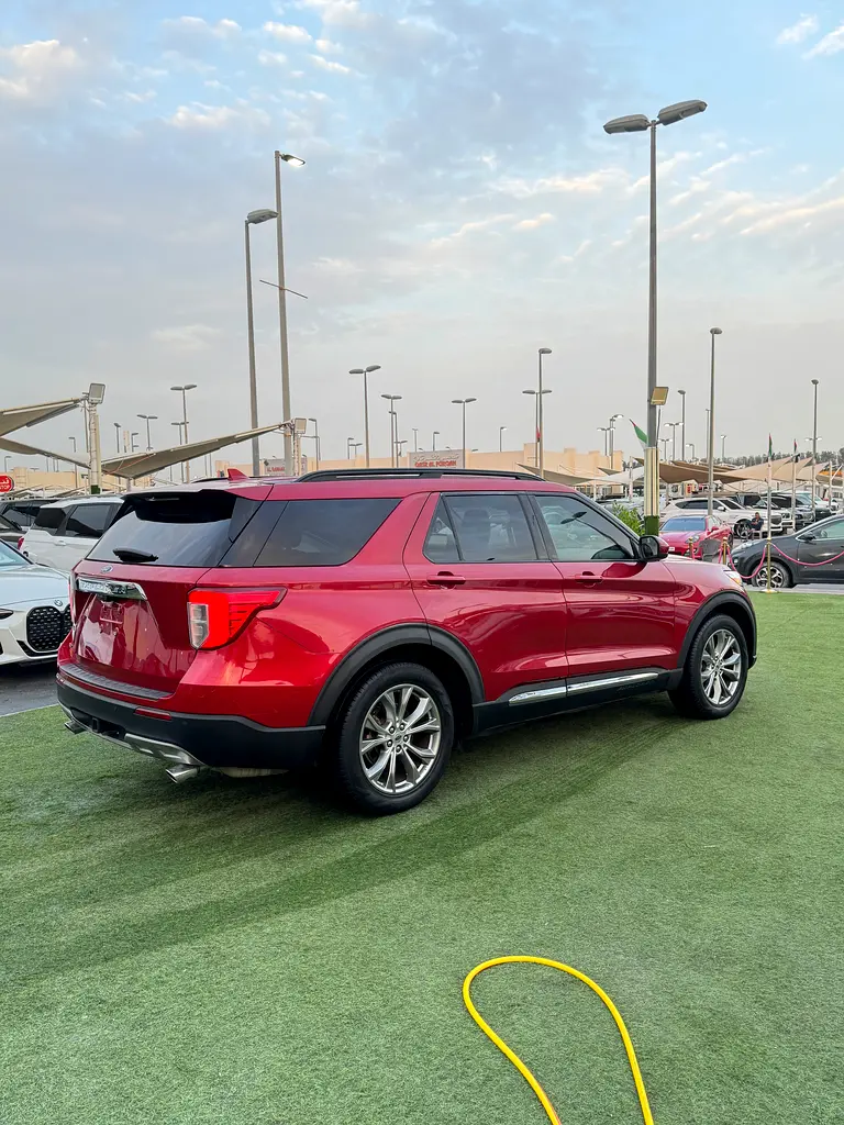 Ford Explorer XLT 2020, American Specs - GCC Resale - Image 4
