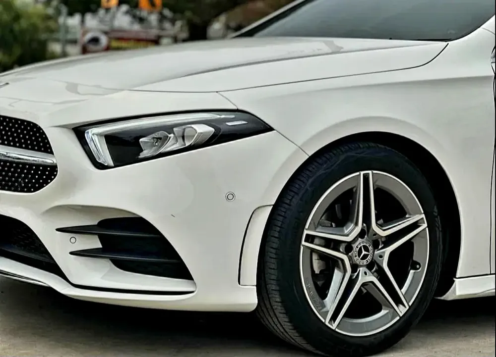 Mercedes A200 2022 Gcc Available 0% D : P EMI start from 1650 - Image 9