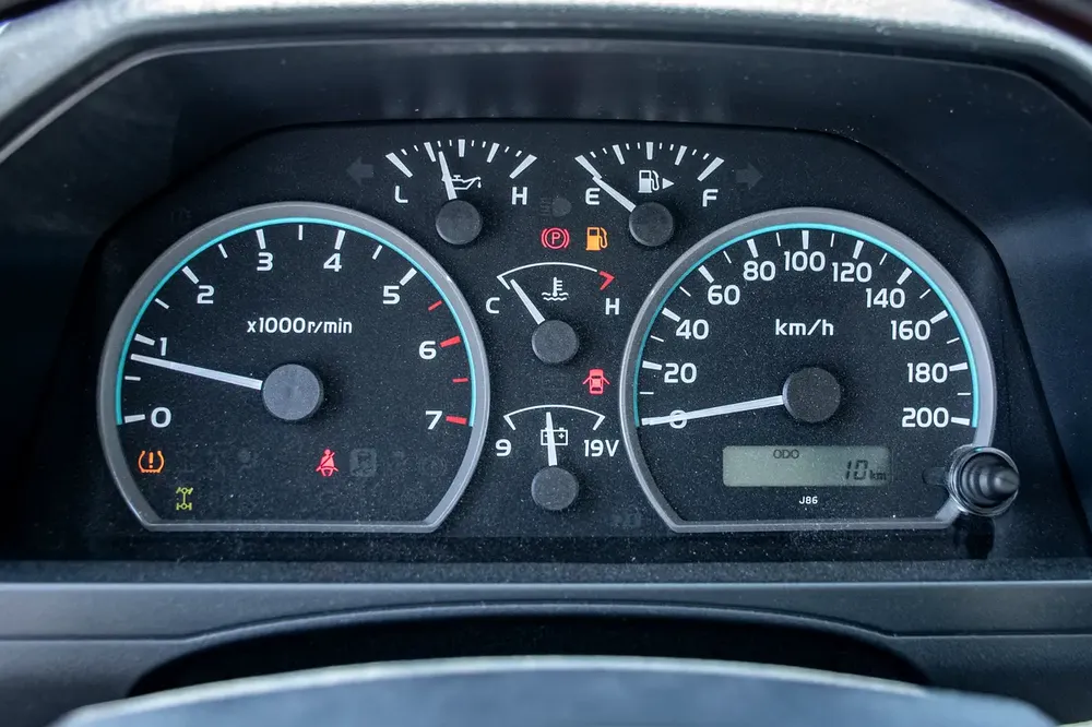 Toyota Land Cruiser 4.0L LC76 LX 2026 GCC Specs - Image 14