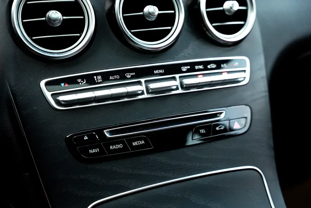 Mercedes GLC 250 Coupe 2019 Partial Service History GCC - Image 10