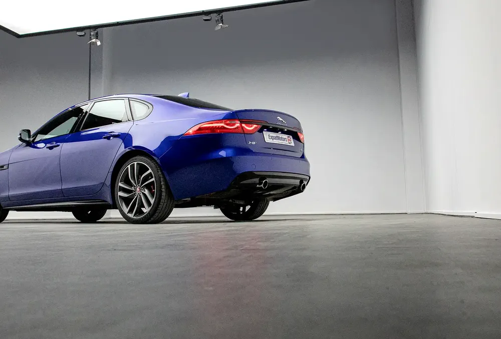 P380 AWD • Warranty + Service Contract Available • GCC - Image 20