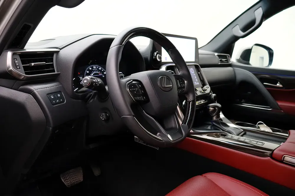 **Special offer** 2024 LX SUV P 3.5L T AT Signature - Image 12