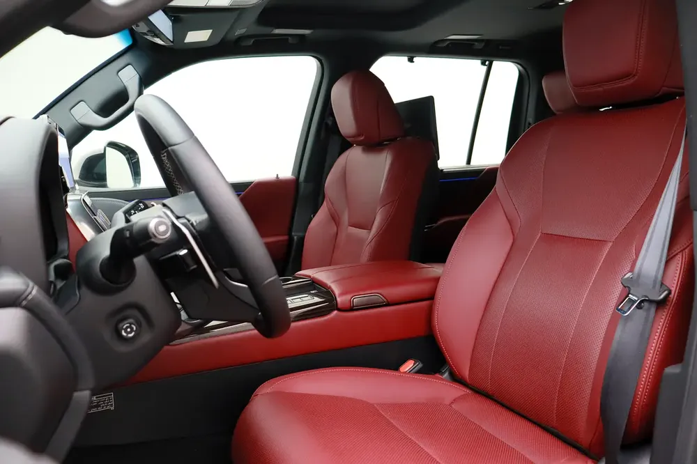 **Special offer** 2024 LX SUV P 3.5L T AT Signature - Image 13