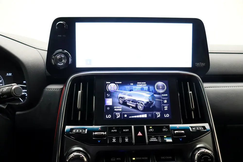 **Special offer** 2024 LX SUV P 3.5L T AT Signature - Image 7