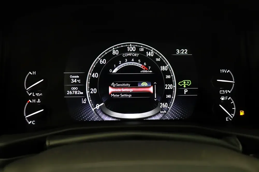 **Special offer** 2024 LX SUV P 3.5L T AT Signature - Image 8