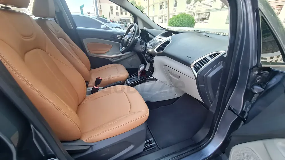 2016 FORD ECOSPORT FORD AL TAYER SERVICE HISTORY BRITISH LADY OWNER LIKE NEW CONDITION - Image 5