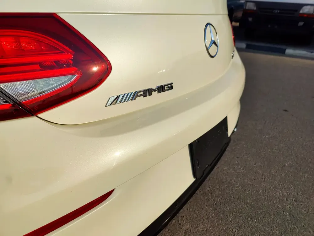 MERCEDES C 63 COUPE AMG 2017 JAPANESE SPECS - Image 15