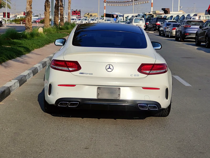 MERCEDES C 63 COUPE AMG 2017 JAPANESE SPECS - Image 5