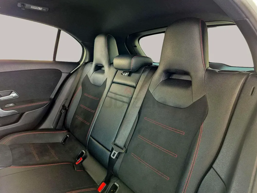 AED 1140/month | 2022 Mercedes-Benz A-Class A 200 | GCC Specs | Ref#475603 - Image 12