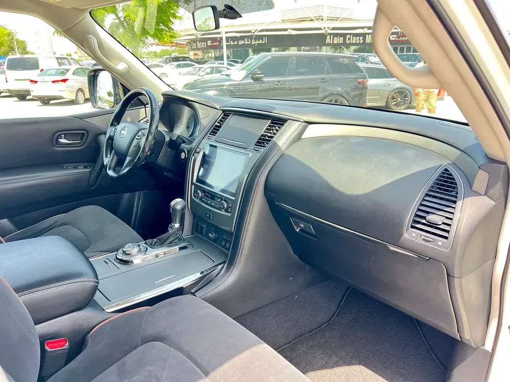Nissan Patrol SE P2 2019 - GCC Specs - Well Maintained - Image 17