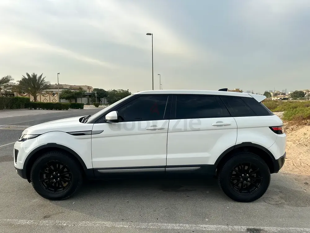Range Rover Evoque 2018 رنج روفر ايفوك - Image 4