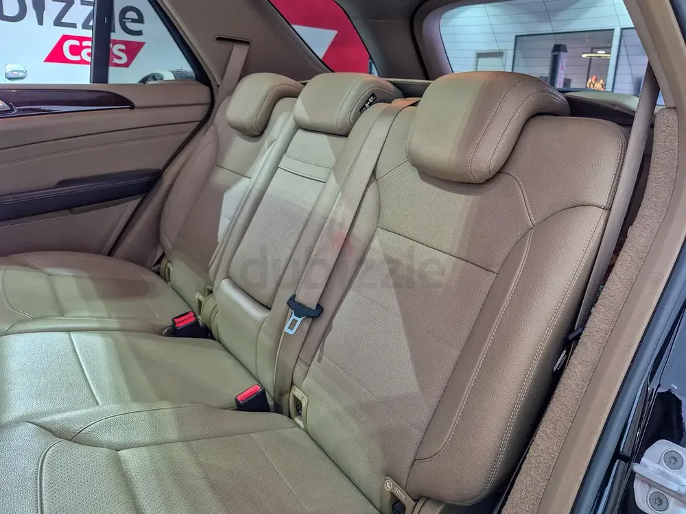 AED 2879/month | 2015 Mercedes-Benz M-Class ML 400 | GCC Specs | Ref#460276 - Image 10