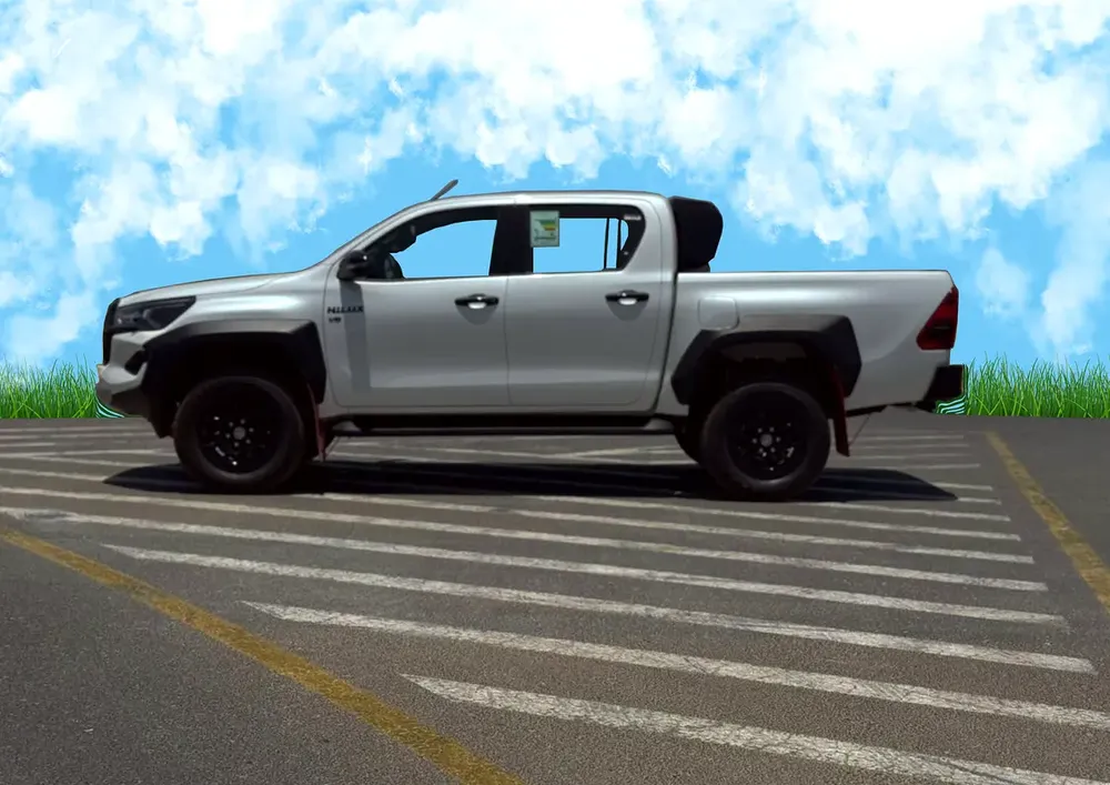 Toyota Hilux GR Sport 2026 GCC Specs - Image 4
