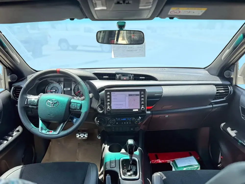 Toyota Hilux GR Sport 2026 GCC Specs - Image 6