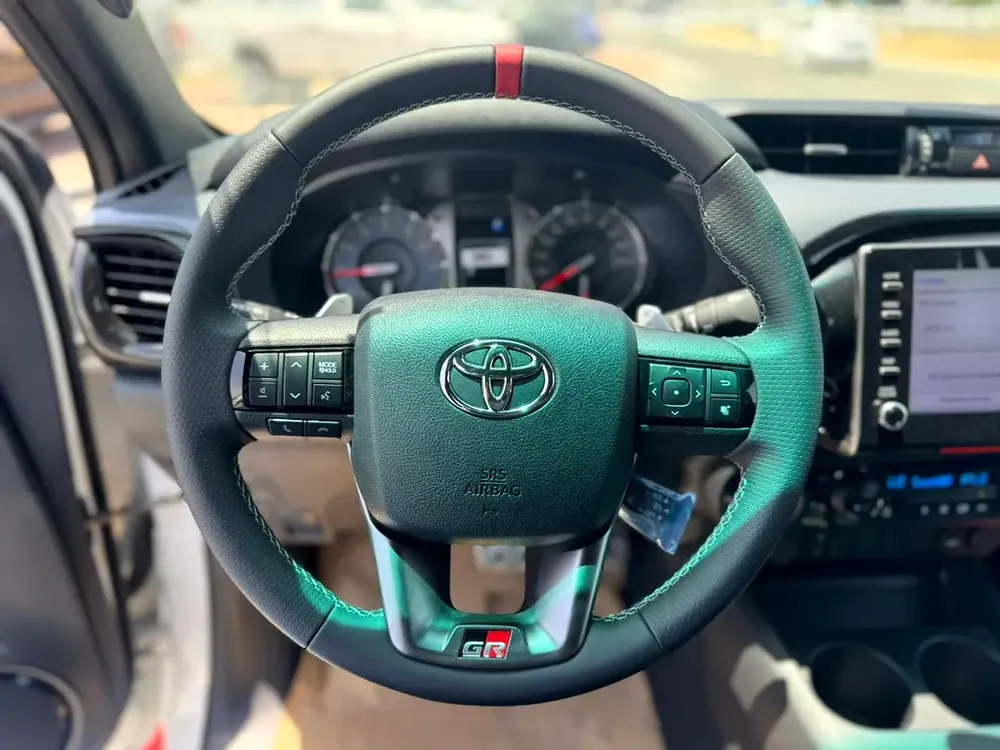 Toyota Hilux GR Sport 2026 GCC Specs - Image 7