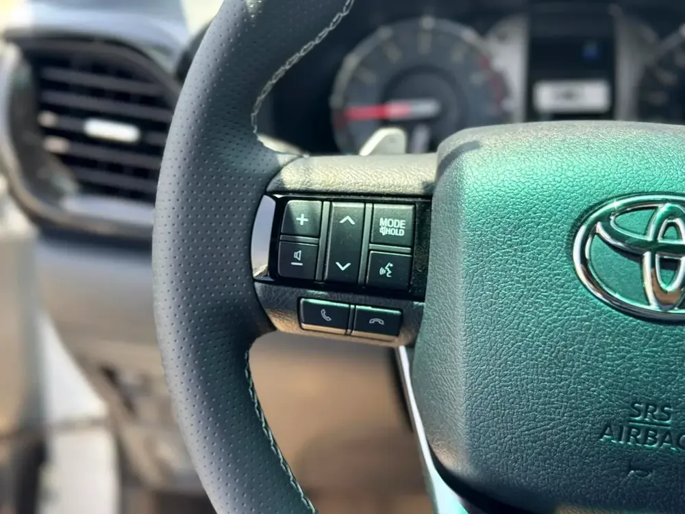 Toyota Hilux GR Sport 2026 GCC Specs - Image 9