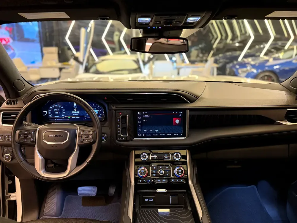 GMC Yukon XL Denali 2023 - Premium Luxury SUV - Image 14