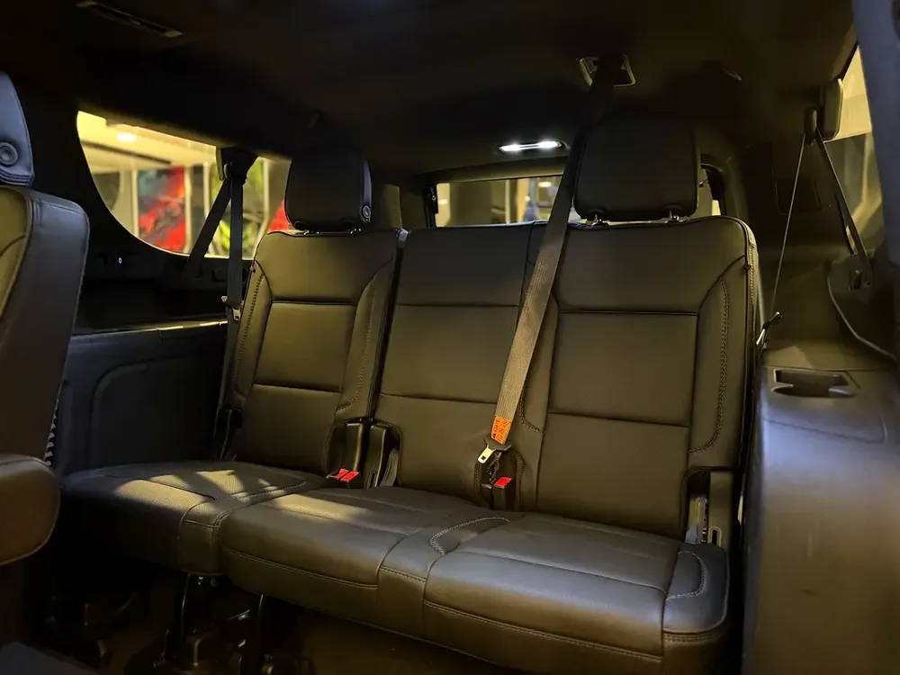 GMC Yukon XL Denali 2023 - Premium Luxury SUV - Image 9