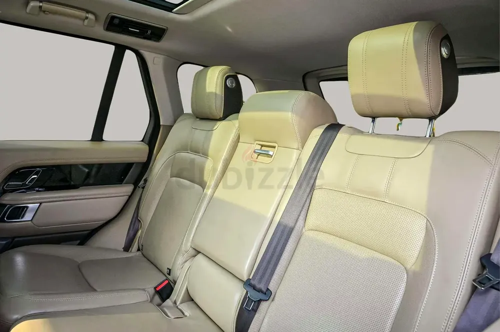 AED 1824/month | 2019 Land Rover Range Rover Vogue Supercharged | GCC Specs | Ref#417492 - Image 13