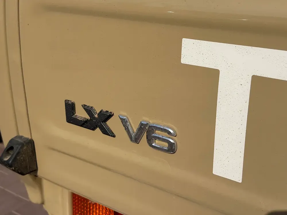 4.0L Toyota Land Cruiser 70 Series LC 79 LX - GCC Specs - 2026 - Brand New - Image 11