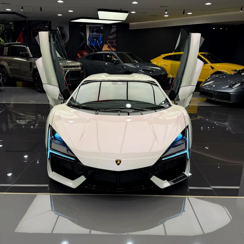 LAMBORGHINI REVUELTO PEARL WHITE - Image 7