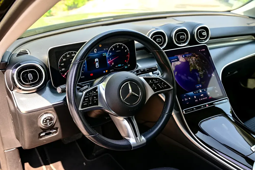 2022 Mercedes C200 Avantgarde - Image 10