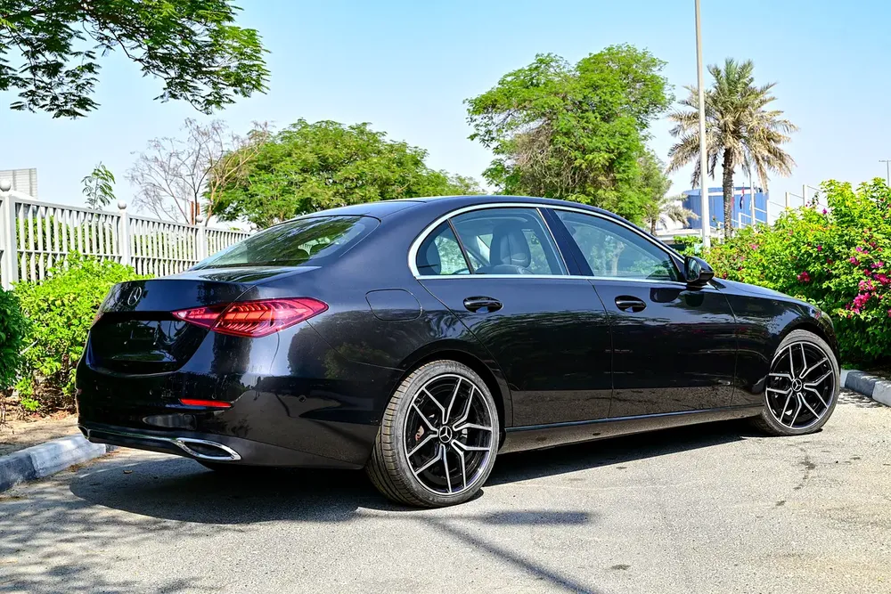 2022 Mercedes C200 Avantgarde - Image 5