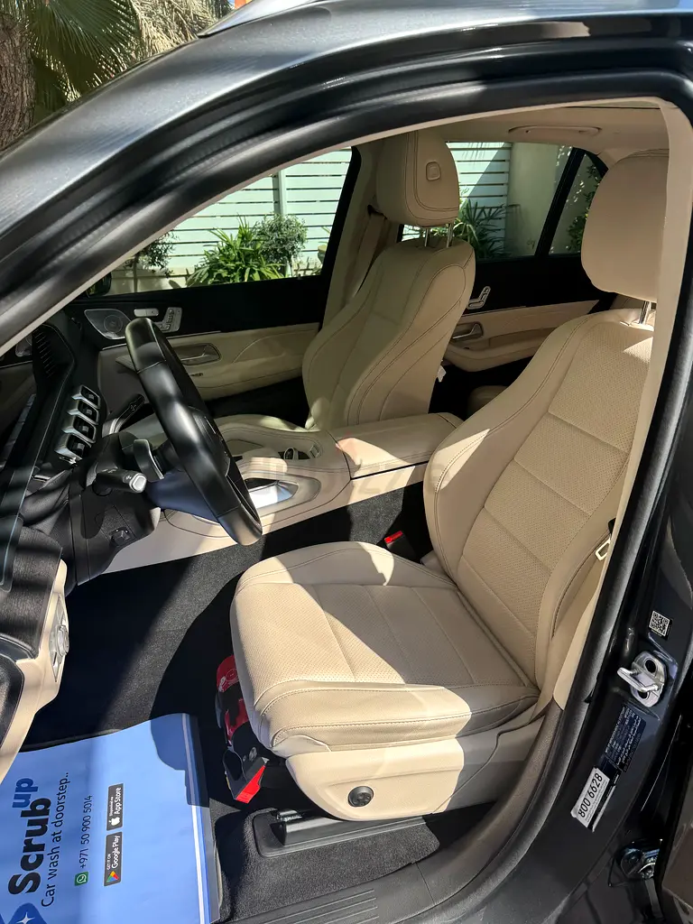 2024 Mercedes-Benz GLE 450 4Matic | GCC Specs | Like New - Image 9