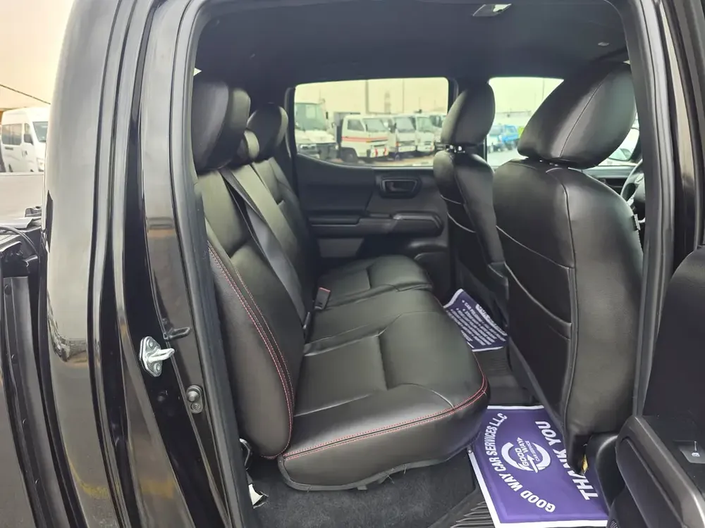2023 Toyota Tacoma TRD Off Road 4x4 AWD - 3.0L V6 Push Start with Diff Lock and Radar - Image 15