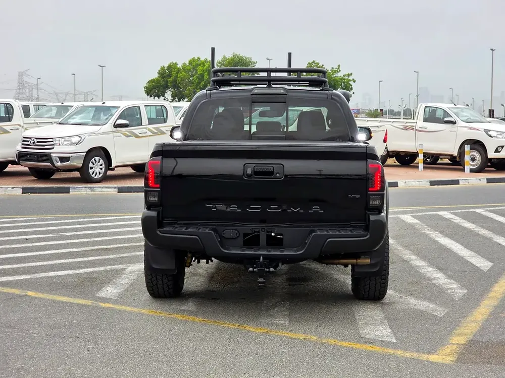 2023 Toyota Tacoma TRD Off Road 4x4 AWD - 3.0L V6 Push Start with Diff Lock and Radar - Image 6