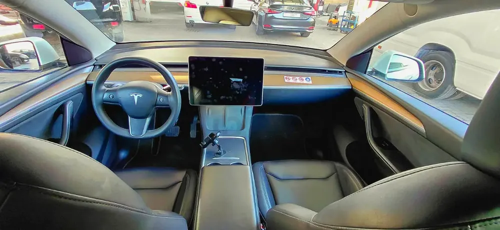 Tesla Model Y 2023 Long Range GCC Specs - Image 5