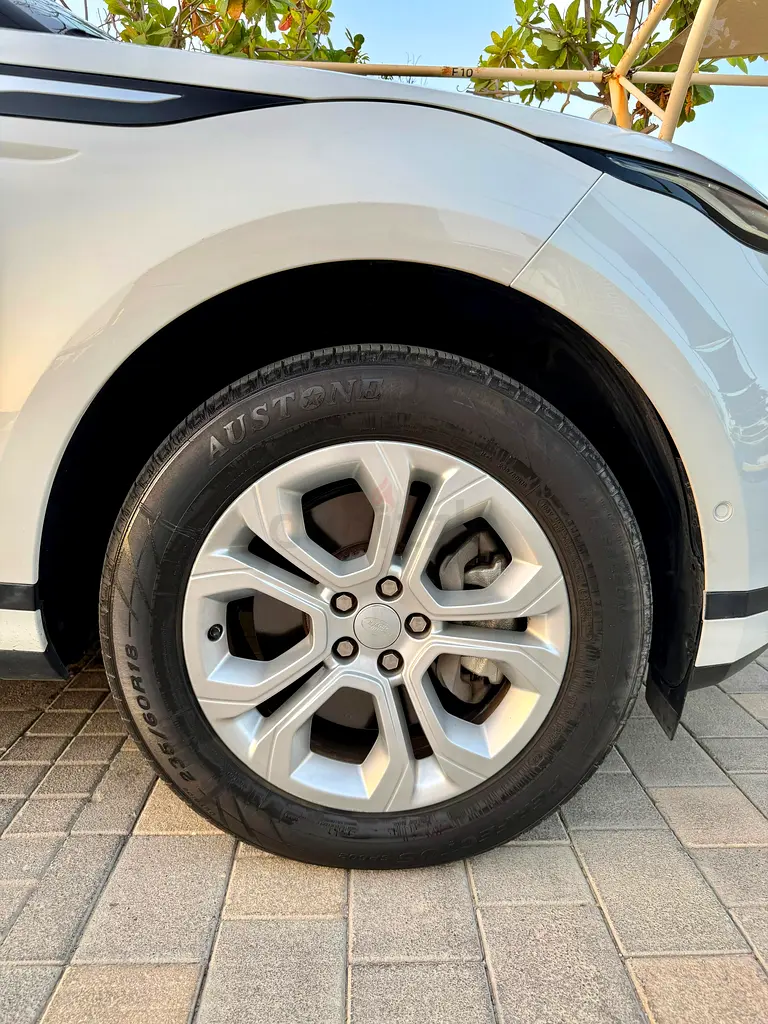 2020 Land Rover Range Rover Evoque P200 S - GCC Specs - Image 18