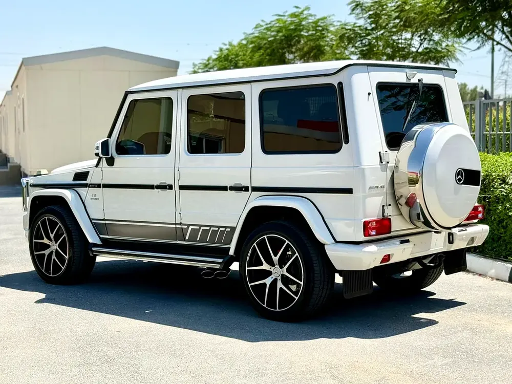 Mercedes-Benz G63 AMG 2016 | GCC Specs | No Accident | No Paint | Pristine Condition - Image 6
