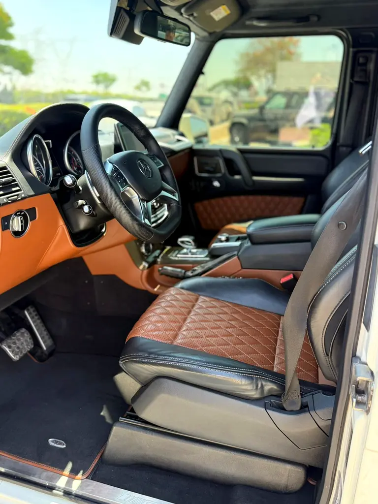 Mercedes-Benz G63 AMG 2016 | GCC Specs | No Accident | No Paint | Pristine Condition - Image 9