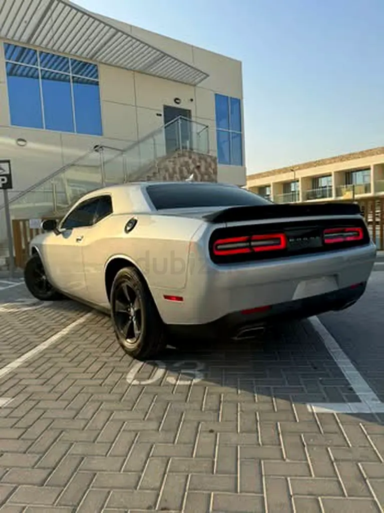 2020 Challenger SXT Coupe Full Option - Image 13