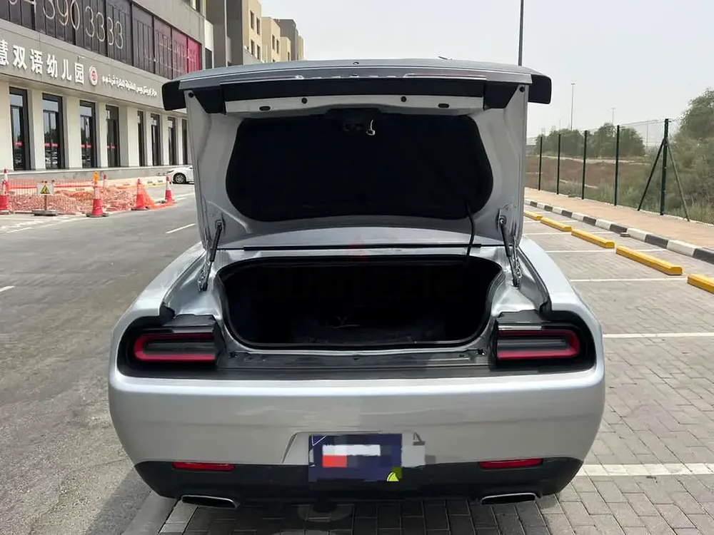 2020 Challenger SXT Coupe Full Option - Image 8