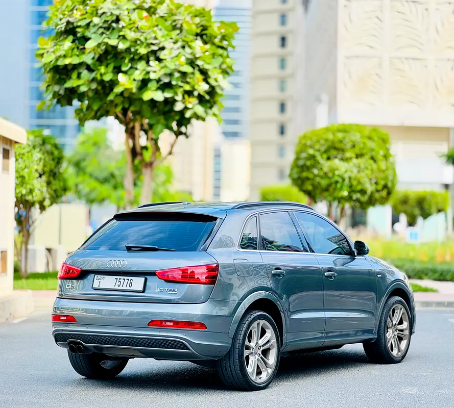 Audi Q3 2015 – GCC Specs | Luxury Compact SUV IN EXCELLENT CONDITION - Image 4