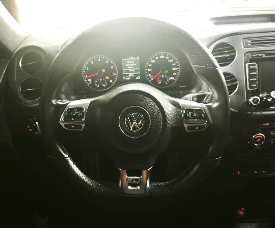 2.0 TSI . 4Motion . GCC Specs . Full Option - Image 13