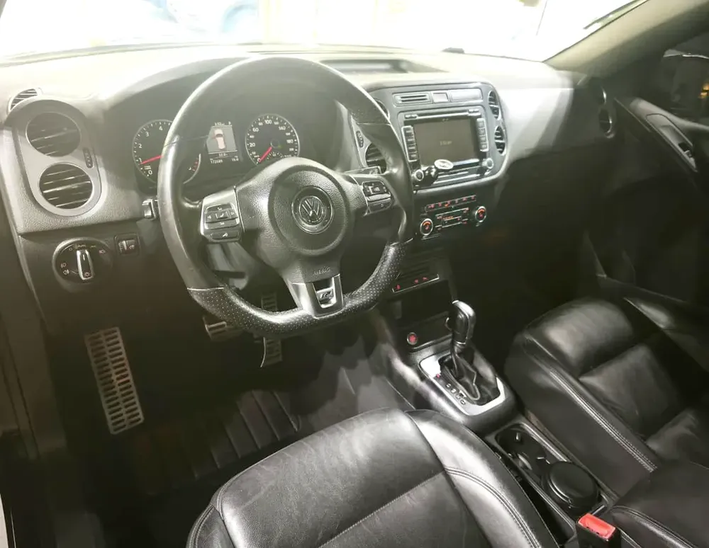 2.0 TSI . 4Motion . GCC Specs . Full Option - Image 8