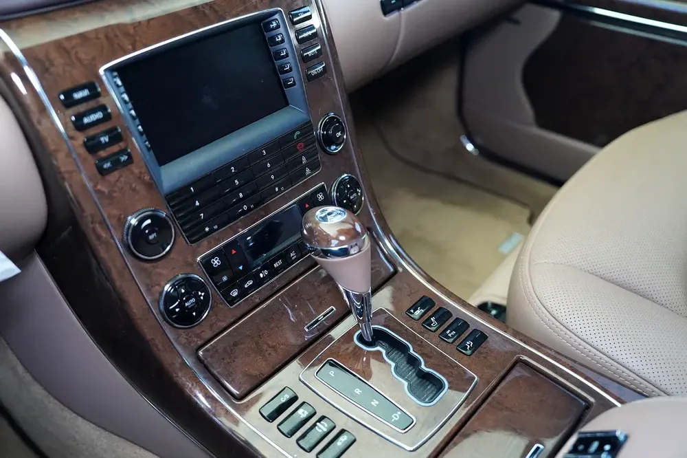 MAYBACH 62 S | PRIVACY SUITE | REAR ENTERTAINMENT | BOSE AUDIO | WARRANTY AVAILABLE - Image 9