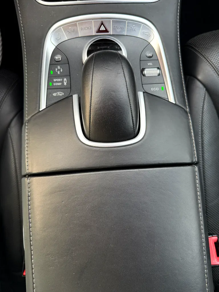 Mercedes-Benz S-Class S 550 2014 - Japanese Specs - Image 9