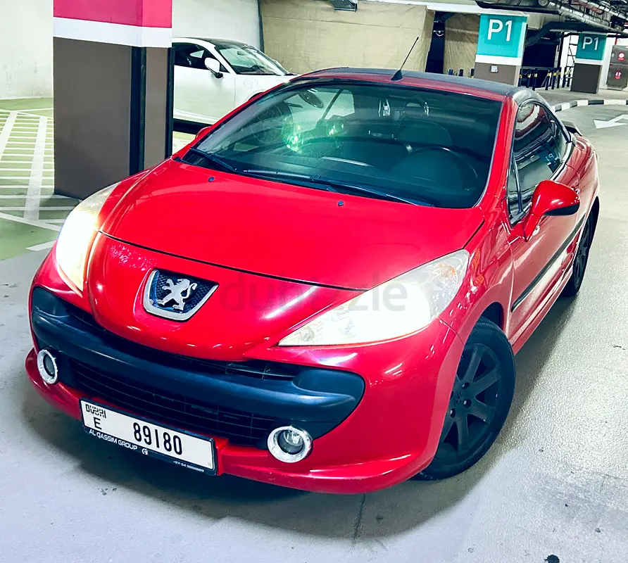 2008 Peugeot 207 CC Sport | GCC Specs | Well Maintained Convertible - Image 5