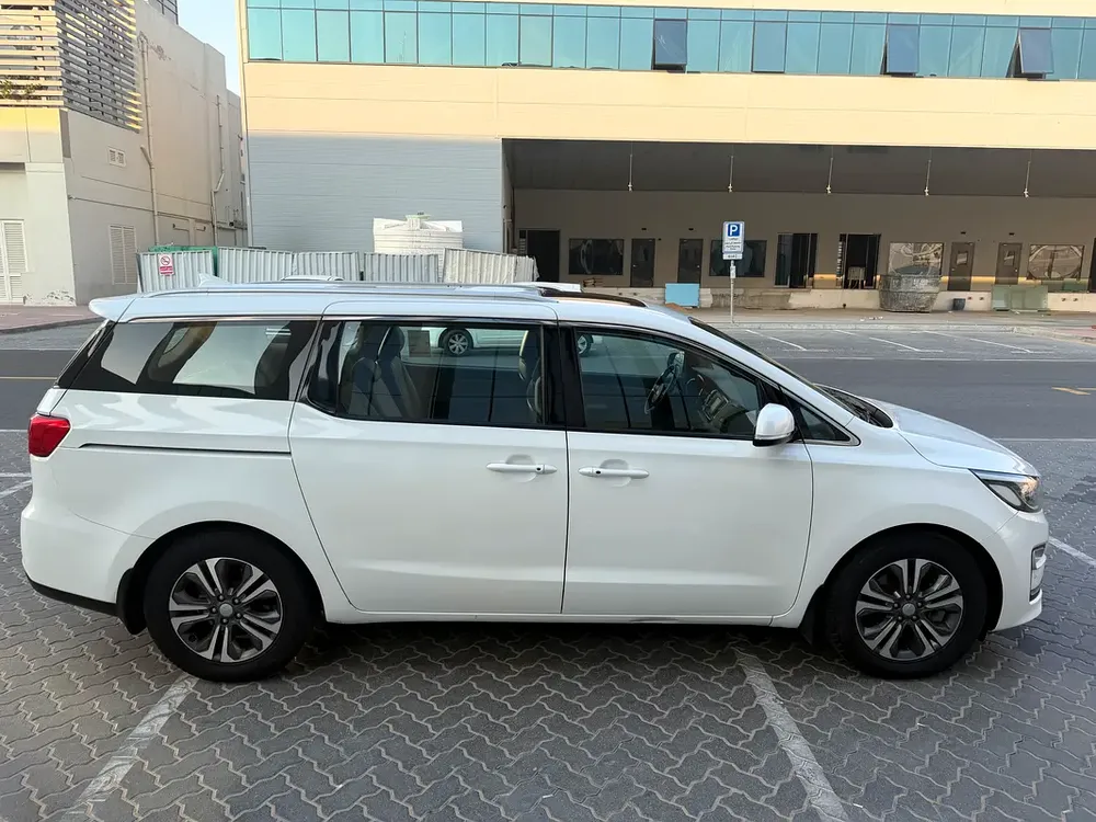 2020 Kia Grand Carnival - GCC Specs - Image 10