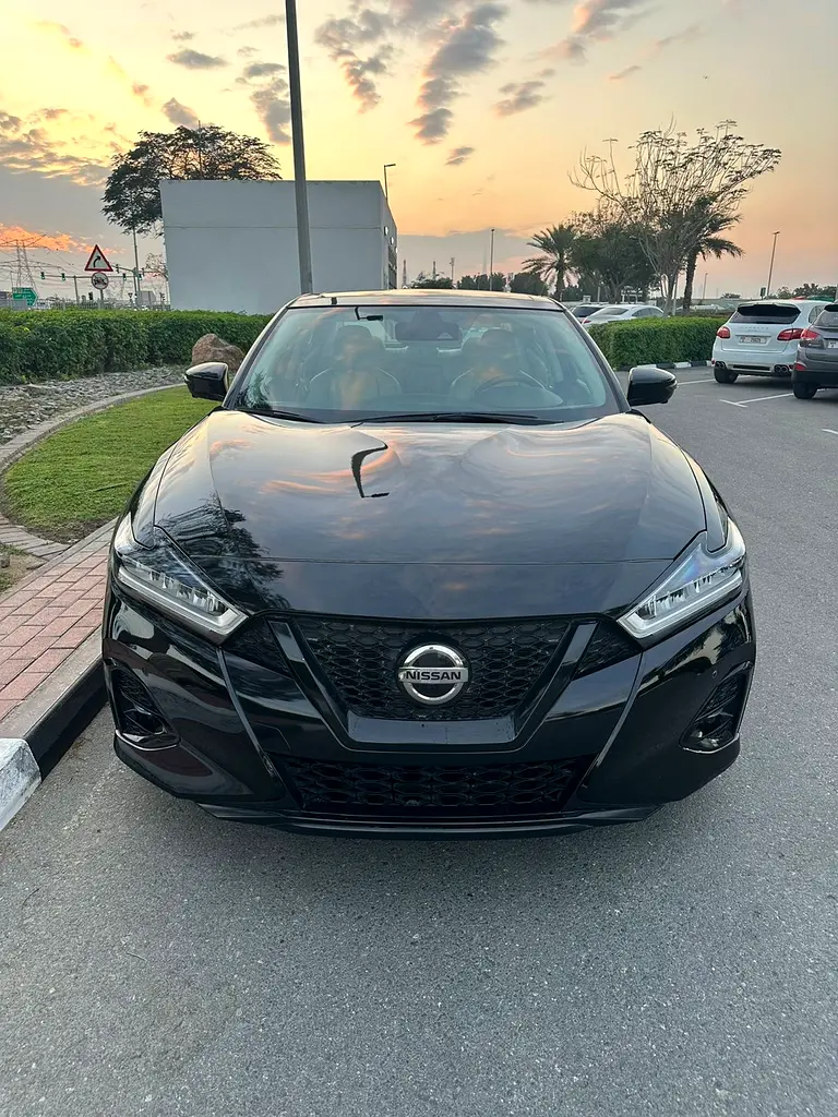 NISSAN MAXIMA SR FULL OPTION GCC SPECS SINGLE OWNER ORIGINAL PAINT - Image 4