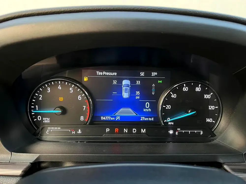 Ford Explorer Limited 2020, American Specs - Excellent Condition - Image 11