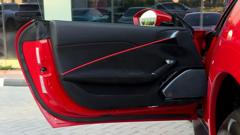 2022 Ferrari Roma - European Specs - 14,000 kms - Image 4