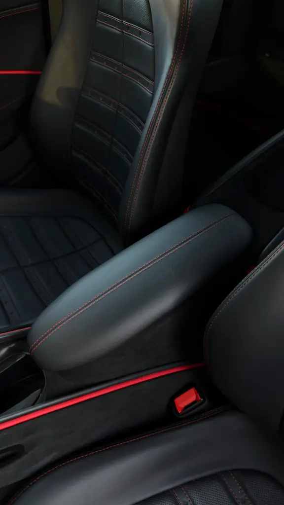 2022 Ferrari Roma - European Specs - 14,000 kms - Image 5