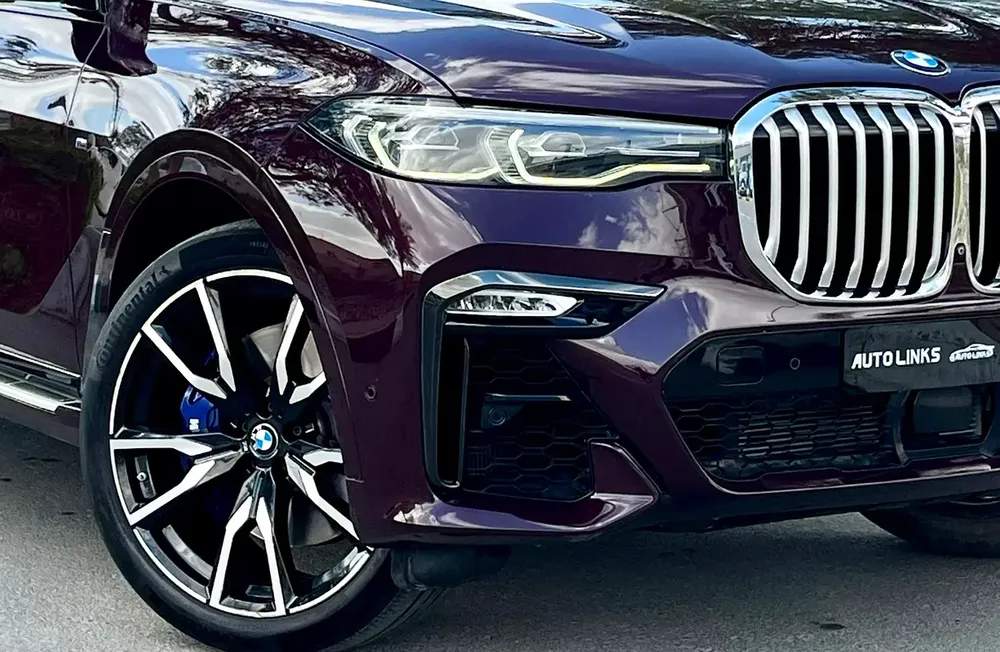 Bmw X7 M sports  gcc  first owner  with  full  service  history  from showroom under warranty - Image 4