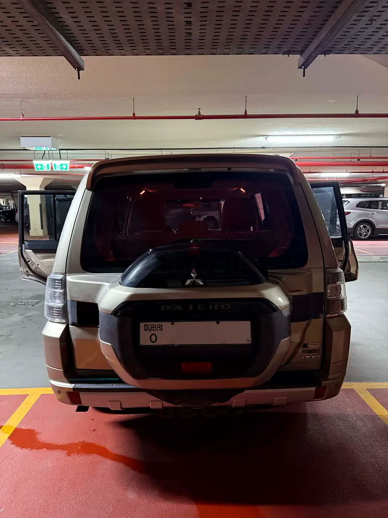 Mitsubishi Pajero 2016 GLS Top 5 Door GCC Specs - Image 4
